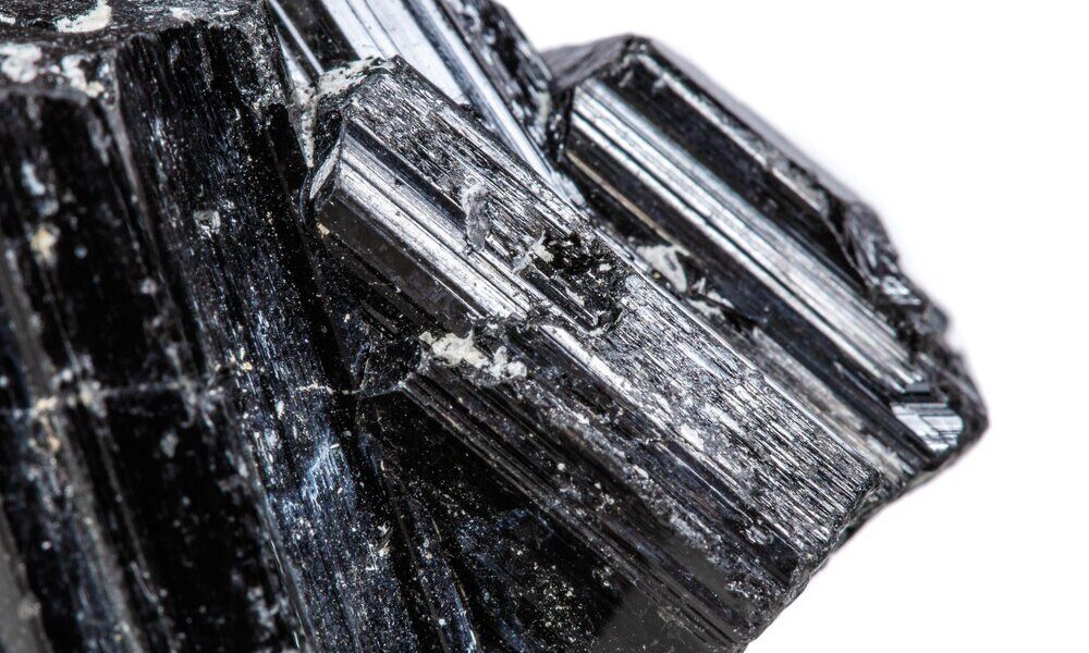 Czarny turmalin – właściwości magiczne i działanie ochronne